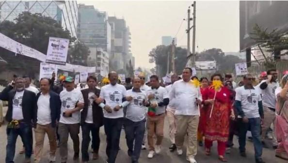 তারেক রহমানের আসনে মাঠে বিশ্ববিদ্যালয়ের ভিসি-প্রোভিসি ও ঢাবি শিক্ষকরা